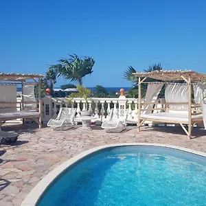 le-moulin-de-la-baie.comcaribbean.com/